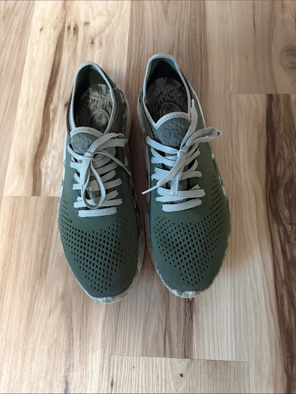 CROCS Men's Olive Green Lace-Up Sneakers with Light Gray Laces